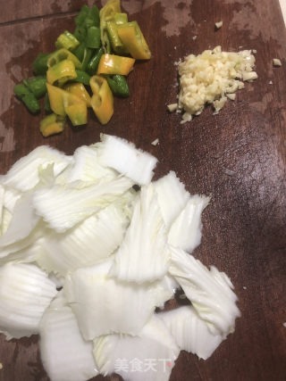 炒白菜的做法步骤：1