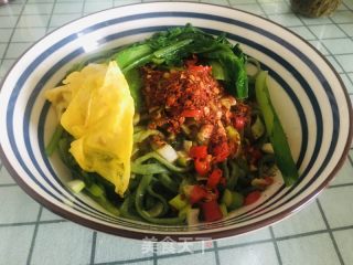 油泼辣子菠菜面的做法步骤：14