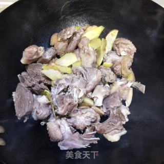 南姜焖鸭的做法步骤：7