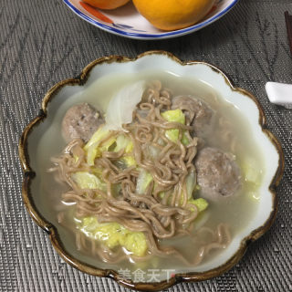 牛肉丸白菜汤面的做法步骤：9