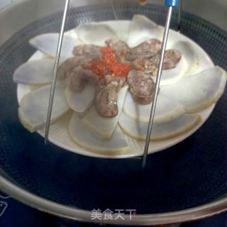 剁椒腊肠蒸芋头的做法步骤：8
