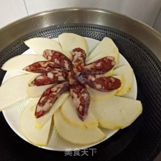 剁椒腊肠蒸芋头的做法步骤：6