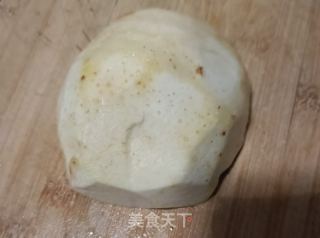 剁椒腊肠蒸芋头的做法步骤：3