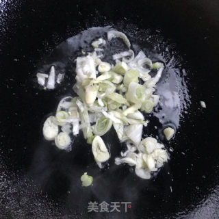 茶油炒葫芦条的做法步骤：4