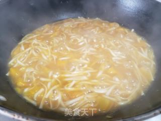 南瓜汤面条的做法步骤：6