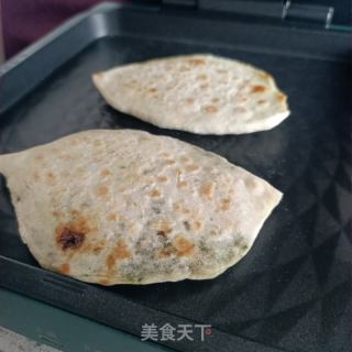 荠菜哈饼的做法步骤：12