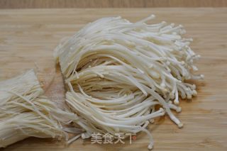 金针菇豆皮卷的做法步骤：3
