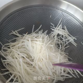 煎蛋白萝卜汤的做法步骤：7