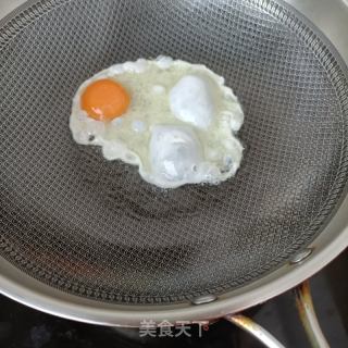 煎蛋白萝卜汤的做法步骤：4