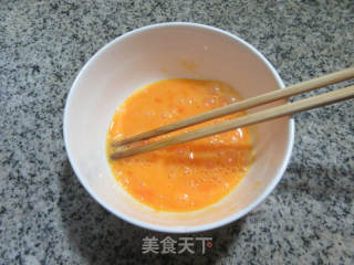 鸡蛋番茄炒大白菜的做法步骤：2