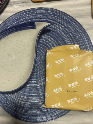 简易甜品巧克力脆的做法步骤：1