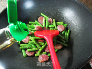 腊肠炒四季豆的做法步骤：5
