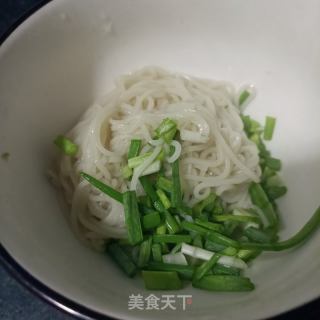 葱香鸡肉丸子面的做法步骤：9
