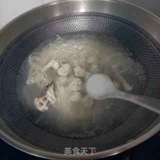葱香鸡肉丸子面的做法步骤：5