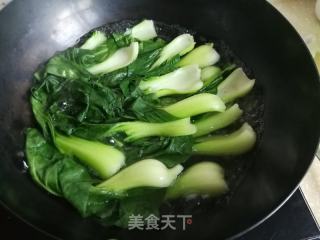 素馅蒸饺的做法步骤：1