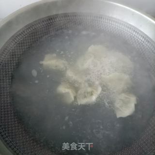 荠菜海肠水饺的做法步骤：24