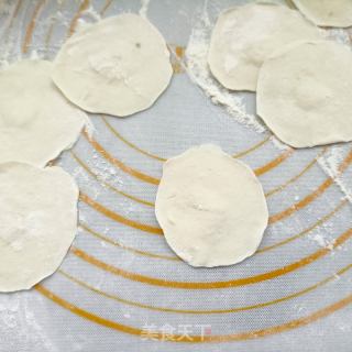 荠菜海肠水饺的做法步骤：20