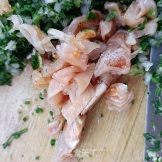 荠菜海肠水饺的做法步骤：15