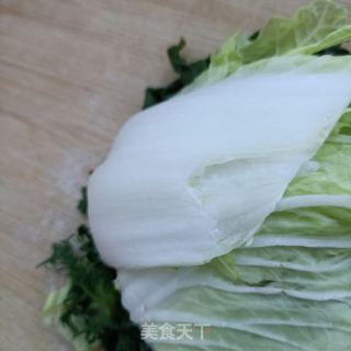 荠菜海肠水饺的做法步骤：12