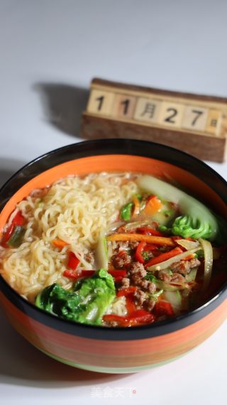 炒牛肉方便面的做法步骤：8