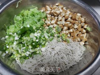 白萝卜豆腐粉条包子的做法步骤：9