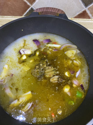 金汤酸菜鱼的做法步骤：4