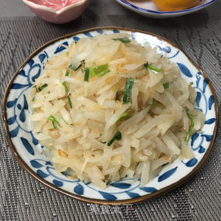 虾皮炒萝卜丝的做法步骤：7