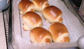 早餐面包奶油卷，用料简单，松软可口的做法步骤：16
