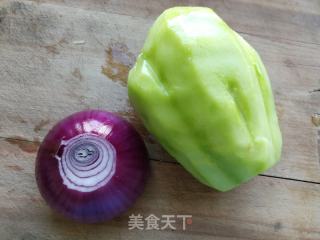 佛手瓜炒牛肉的做法步骤：3
