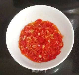 剁椒蒸鱼头的做法步骤：9