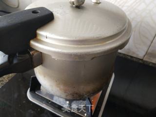 韩式辣酱牛腩刀削面的做法步骤：6
