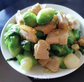 烧肉炒儿菜的做法步骤：8