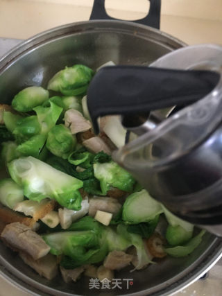 烧肉炒儿菜的做法步骤：7