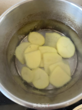 土豆炒肉片的做法步骤：4