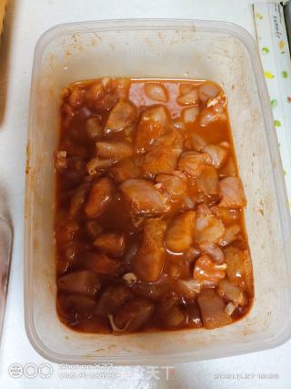 奥尔良烤鸡胸肉的做法步骤：2