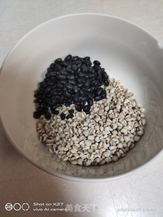 薏米黑豆糊的做法步骤：1