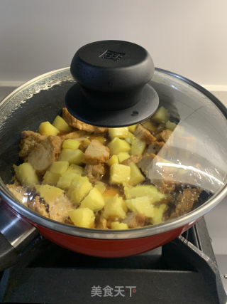 超下饭！广章肉卷焖土豆的做法步骤：6