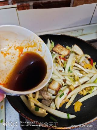 豆腐炒白菜的做法步骤：6