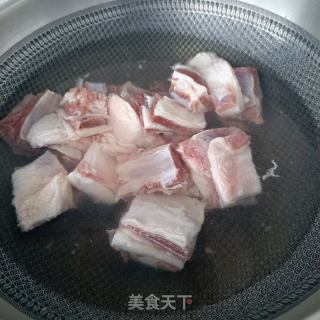 羊排炖白萝卜的做法步骤：2