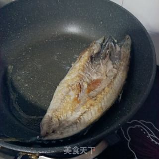 煎一卤鲜鲐鲅鱼的做法步骤：7