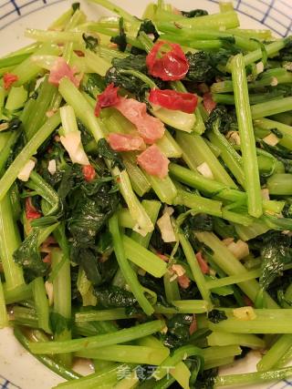 椒香腊肠毛芹菜的做法步骤：6