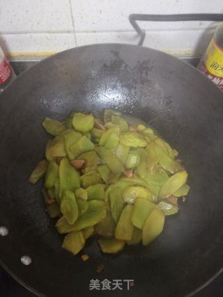 腊肉炒莴笋的做法步骤：6