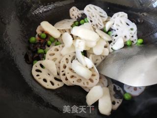 荷塘小炒的做法步骤：7