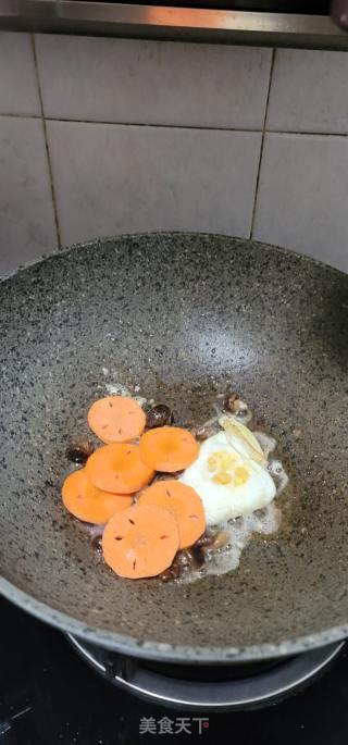 香菇鸡蛋白菜汤的做法步骤：5