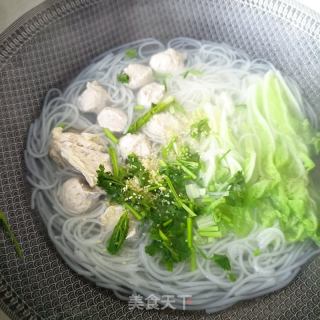鸡肉丸汤粉的做法步骤：10
