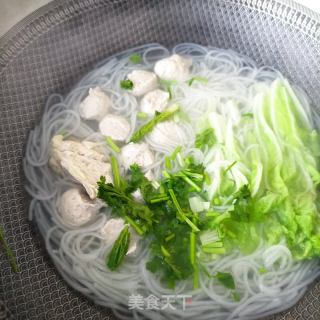 鸡肉丸汤粉的做法步骤：9