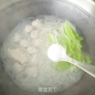 鸡肉丸汤粉的做法步骤：8