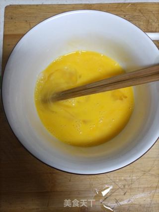 西红柿鸡蛋面的做法步骤：2