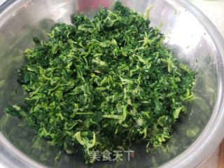 青菜香菇包子的做法步骤：1