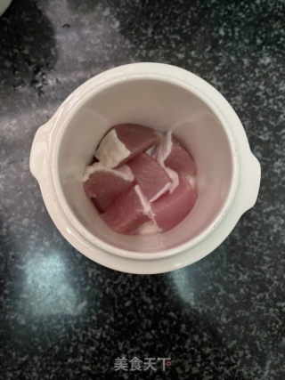 橄榄霍斛炖瘦肉的做法步骤：4
